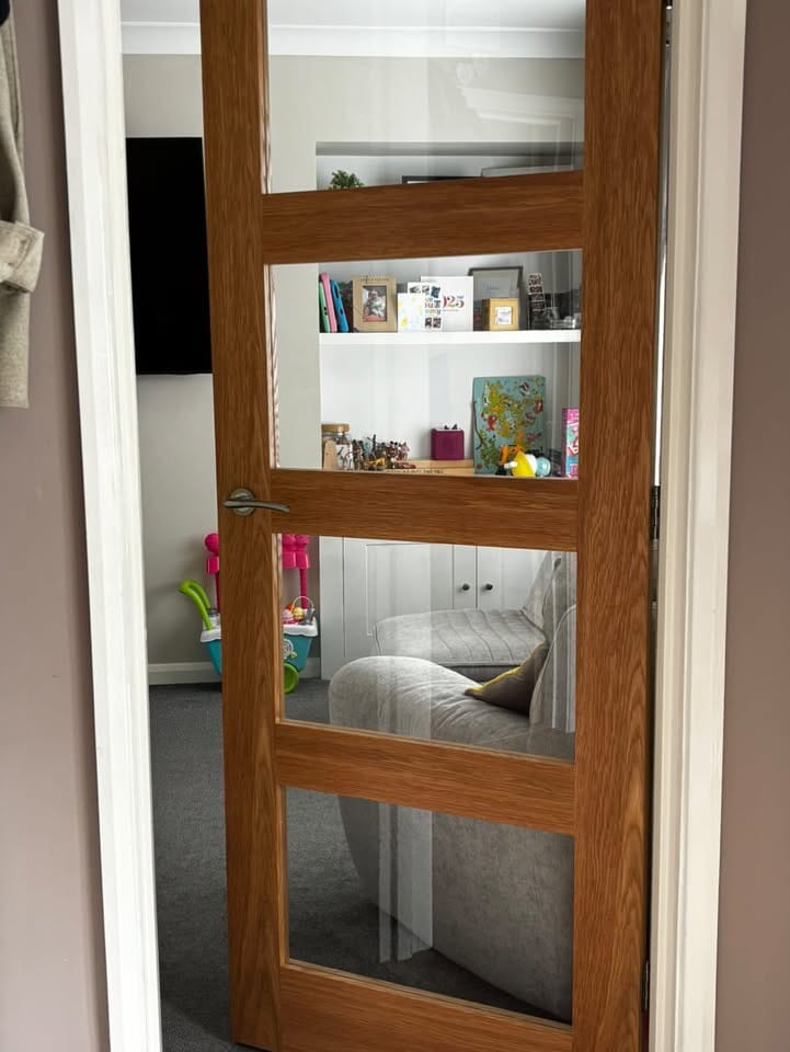 1981 x 533 x 35mm (21") Oak Shaker 4 light - Prefinished Clear Glass Internal Doors